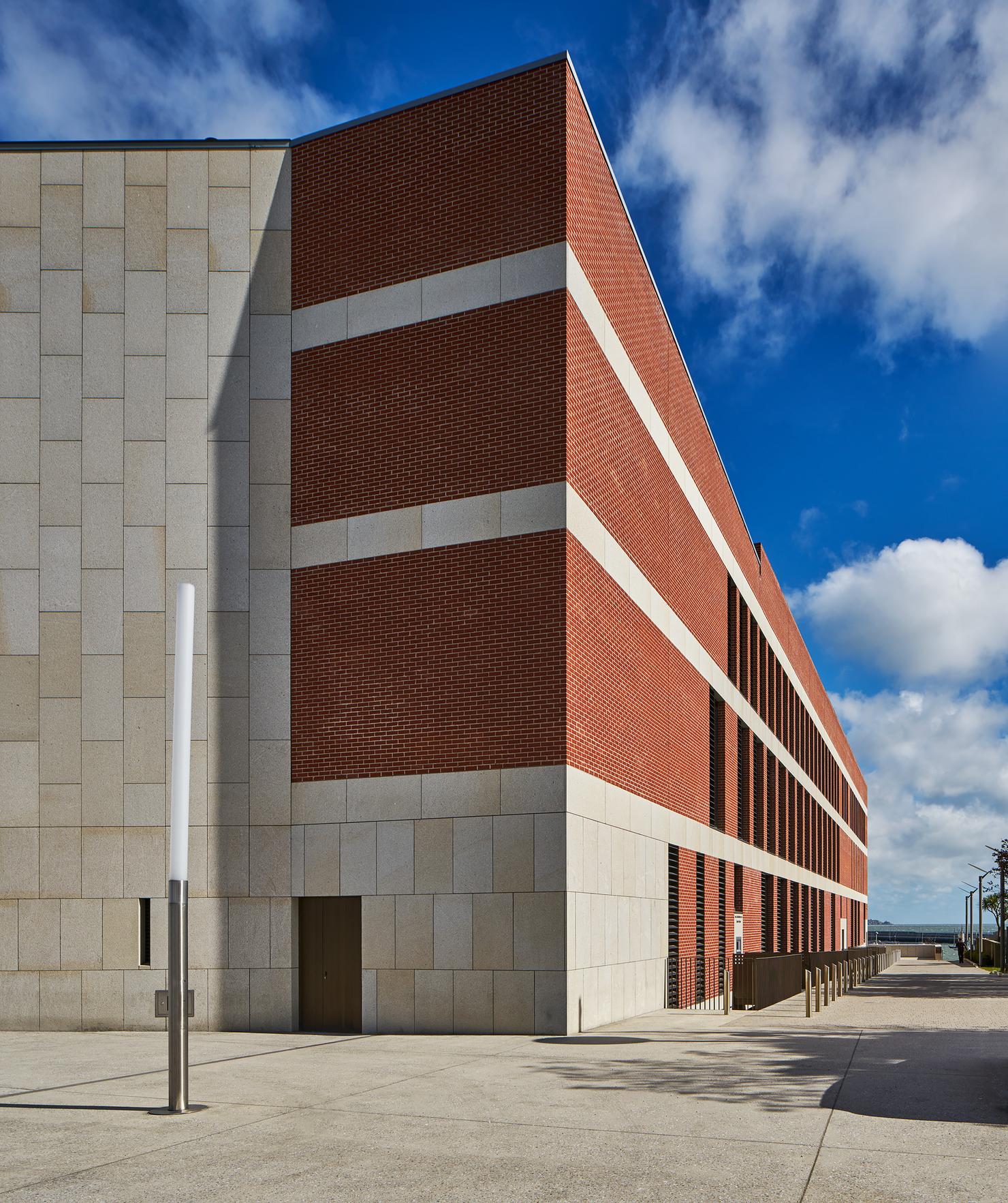 Dun Laoghaire Lexicon Library