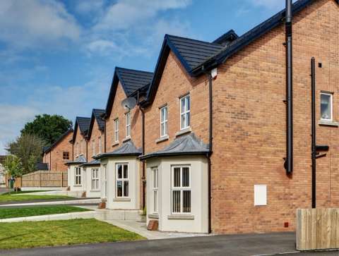 Cheshire Red Multi application 1