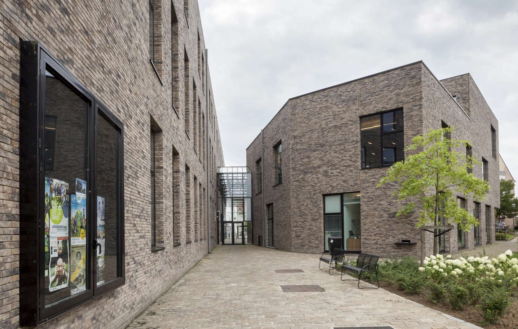 Castletymon Library