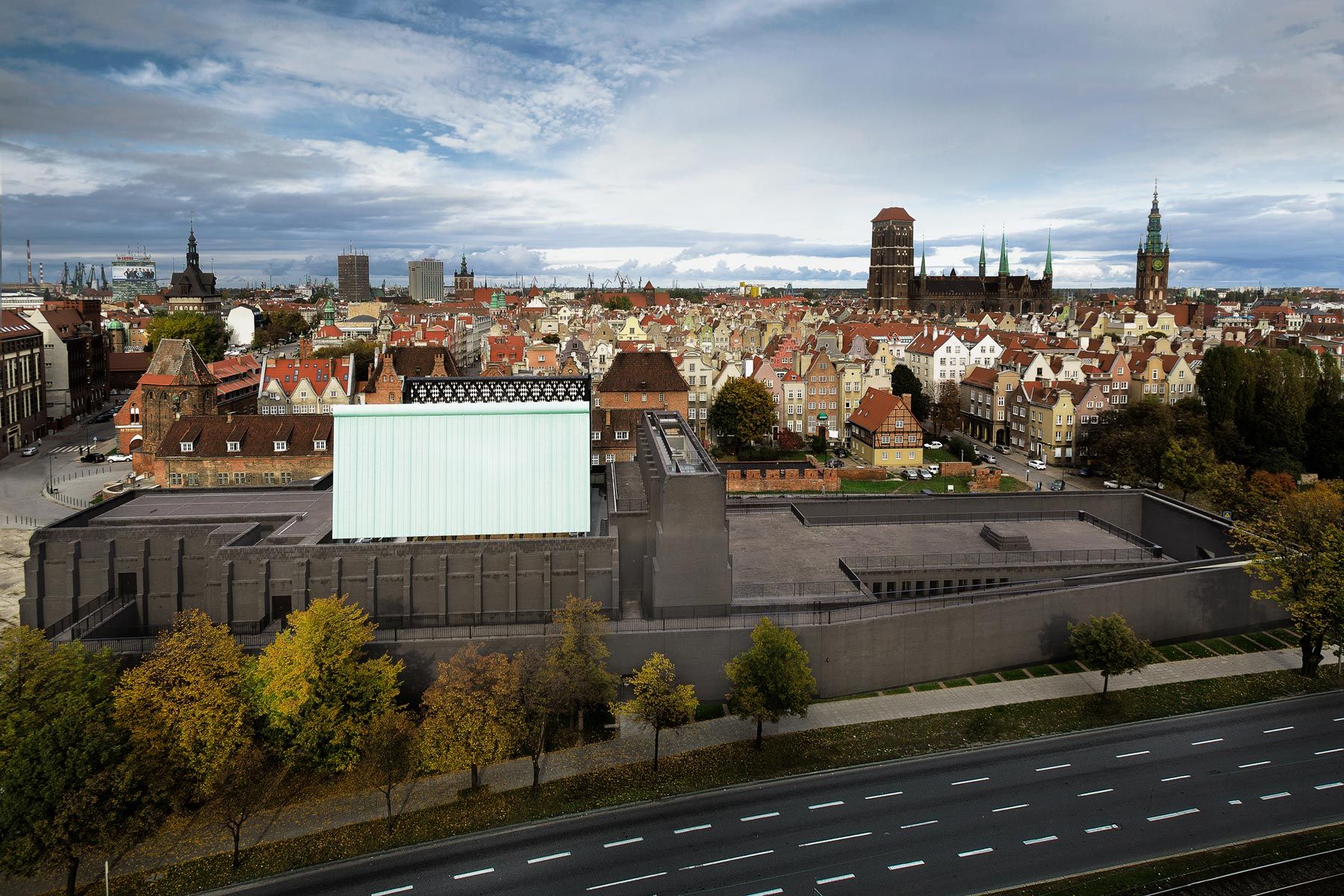 Behind the Brick: Shakespeare Theatre Gdańsk - Clay&Co