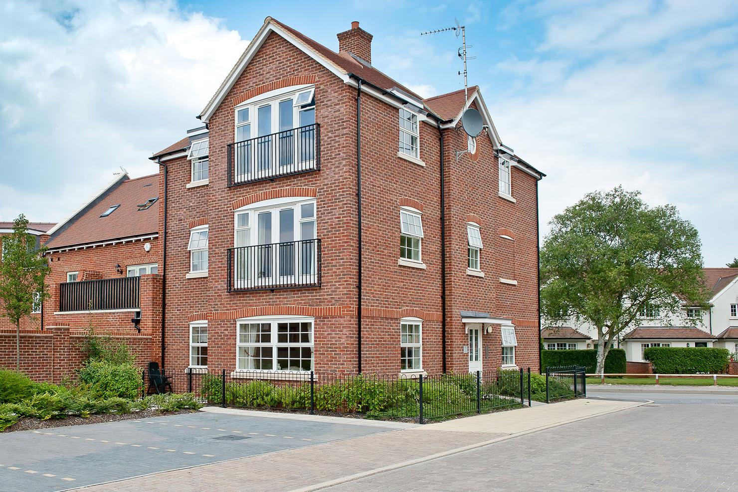 Abbey Red Multi application 4