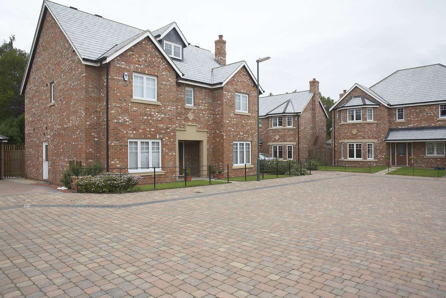 Chatsworth Multi application 1