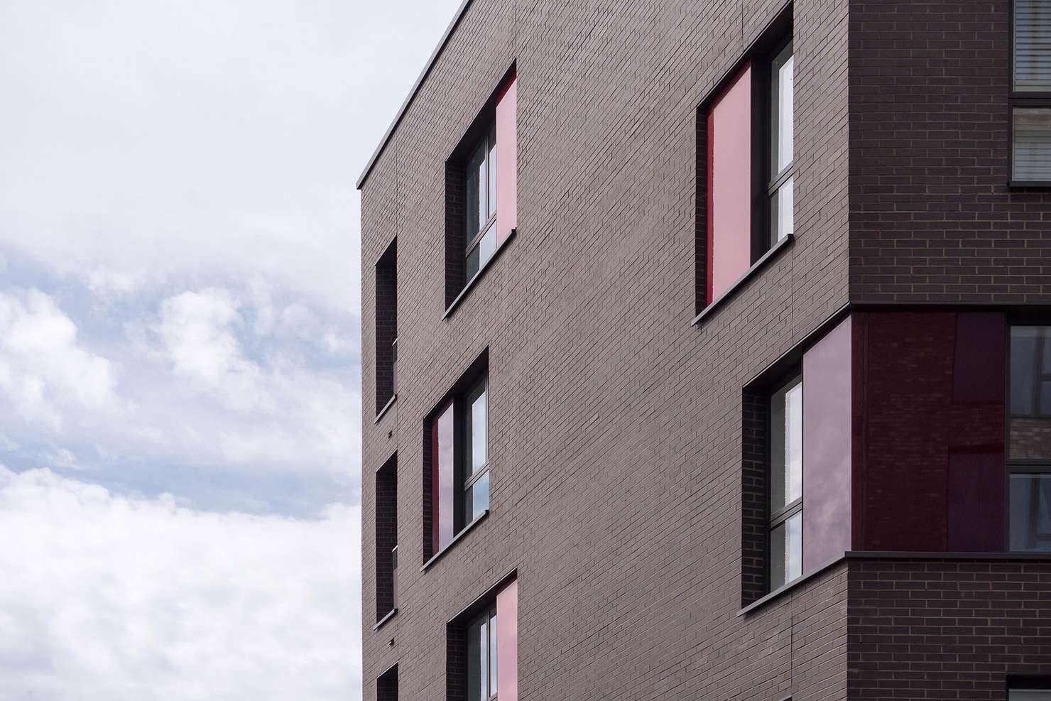 Dark Moroccan Smooth application 3