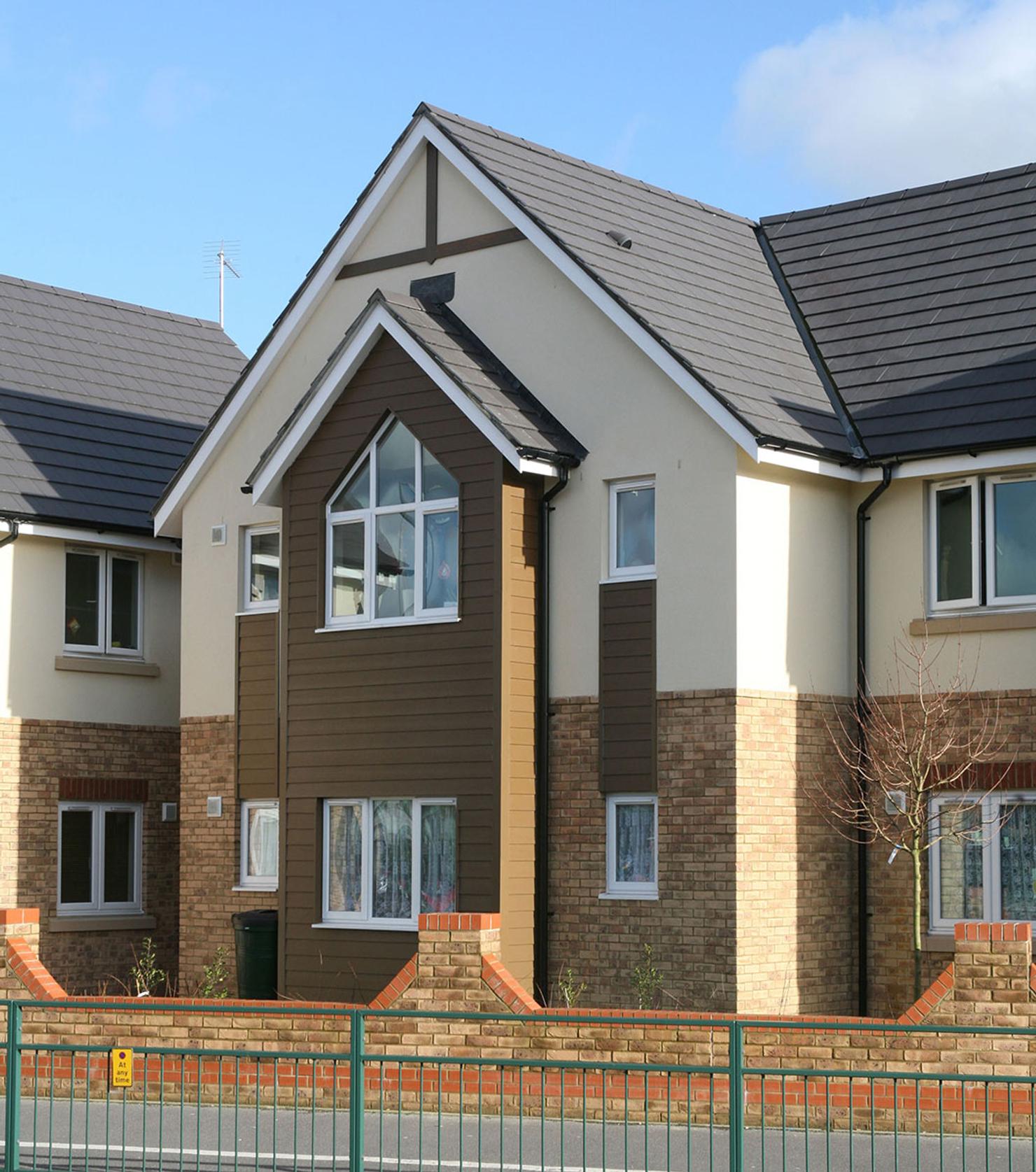 Oakthorpe Buff Multi application 3