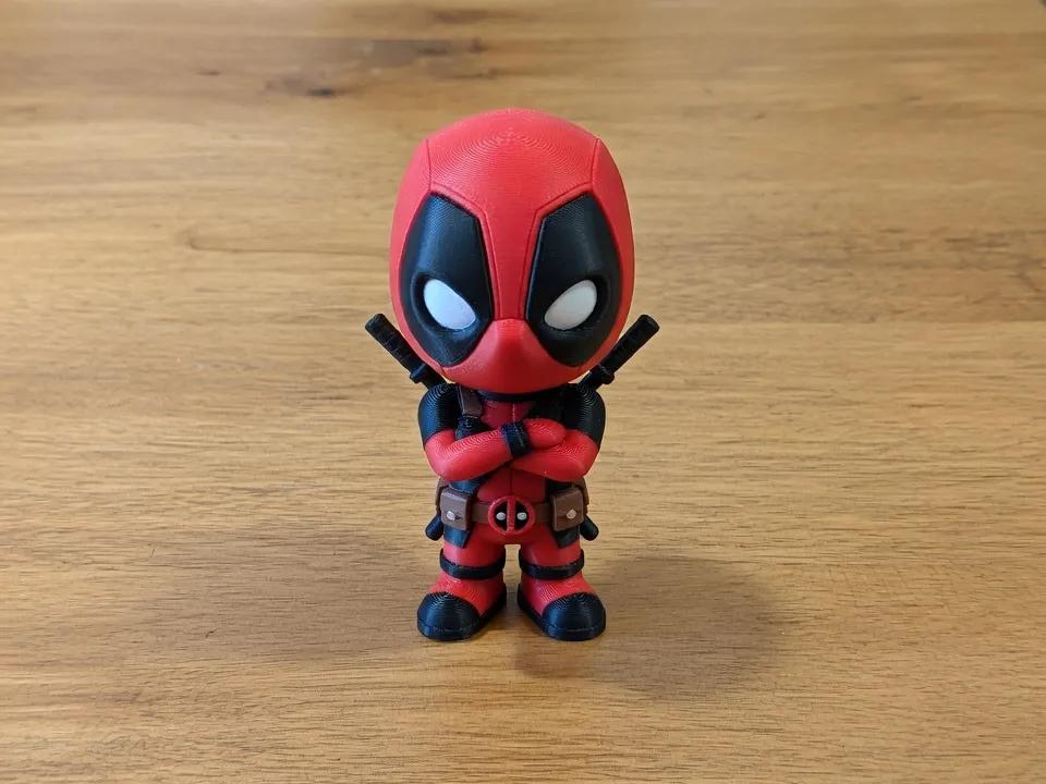 Deadpool Mini Figure (Arms Crossed Pose) - Free 3D Print Model - MakerWorld
