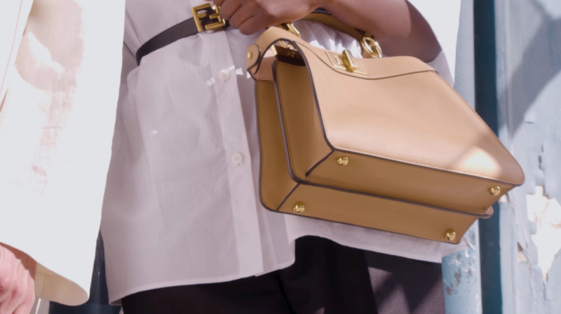Cover image for Fendi