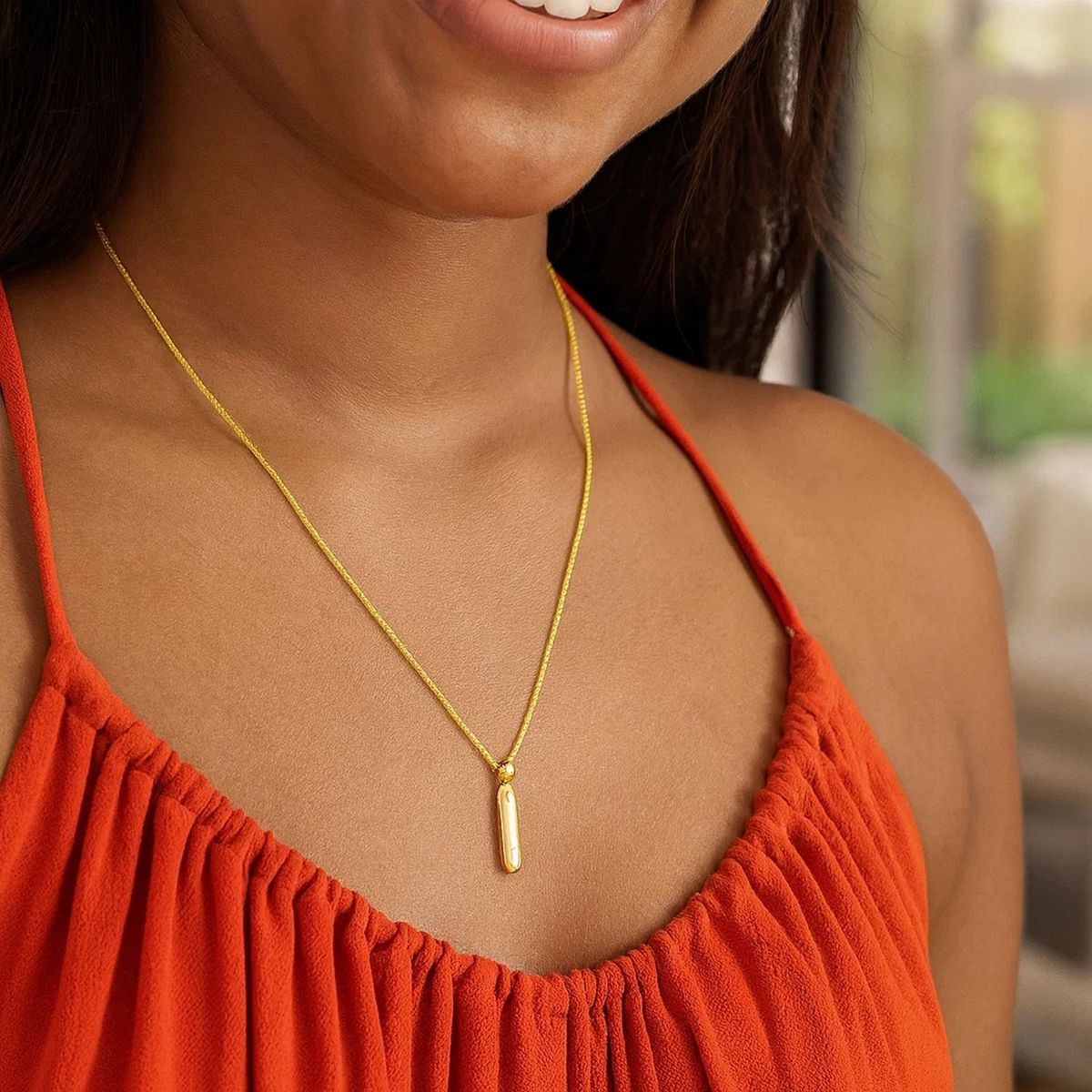 14K Yellow Gold Helium Initial I Pendant thumbnail 4