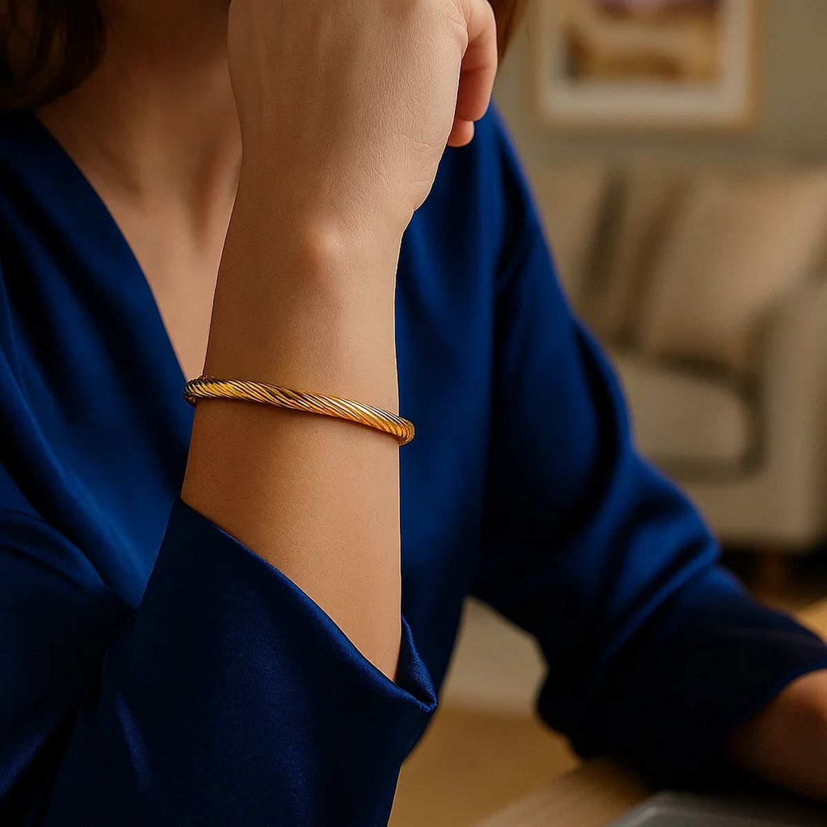 14k Yellow Gold Polished Cable Motif Bangle (5.00 mm) thumbnail 4