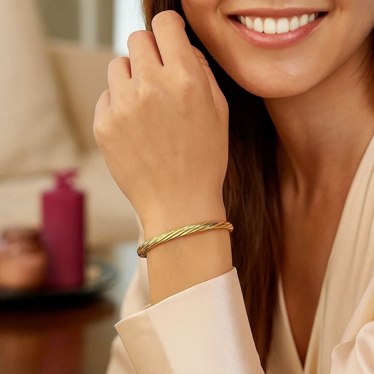 14k Yellow Gold Twist Bangle (5.30 mm) thumbnail 5