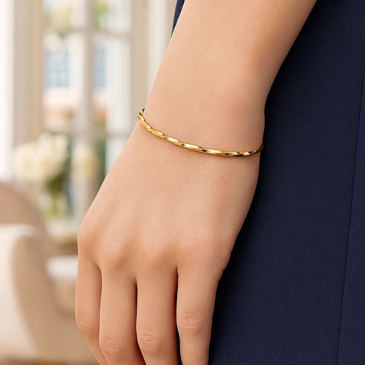 14k Yellow Gold Thin Twisted Shiny Bangle (2.50 mm) thumbnail 6