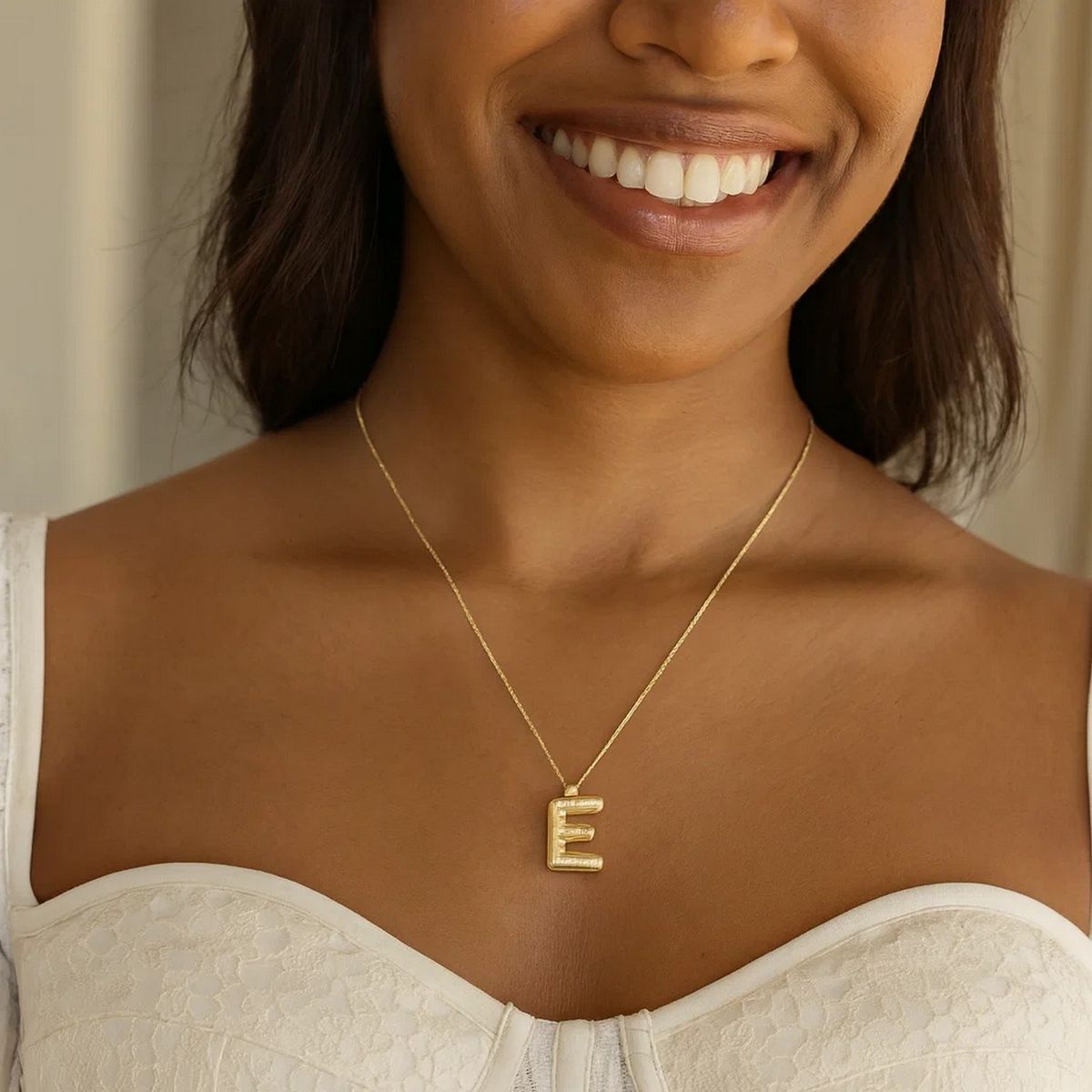 14K Yellow Gold Helium Initial E Pendant thumbnail 4