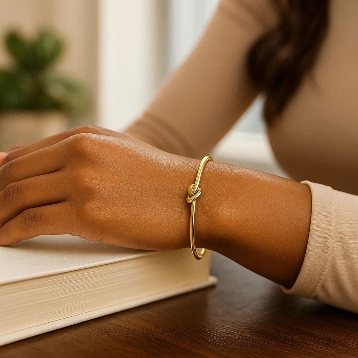 14k Yellow Gold Polished Cuff Bangle with Knot (5.50 mm) thumbnail 6