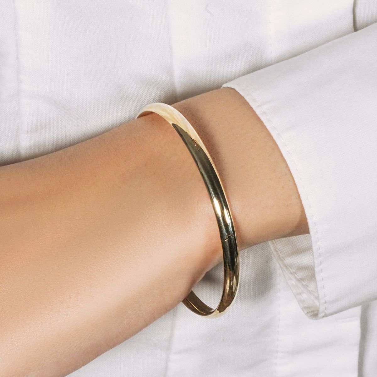 10k Yellow Gold Dome Style Shiny Bangle (3.30 mm) thumbnail 2
