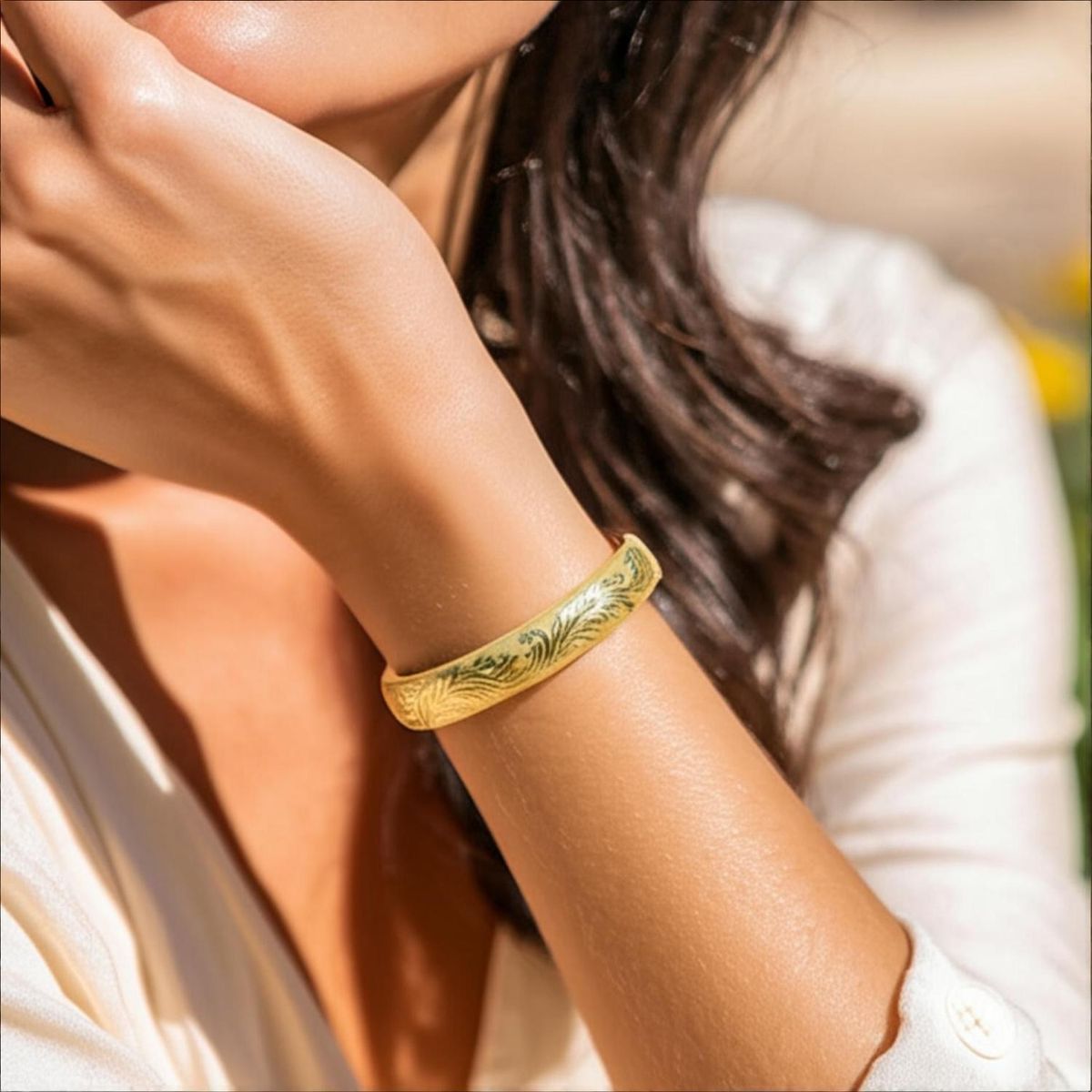 Engraved Large Bangle in 14K Yellow Gold (12.00 mm) thumbnail 3
