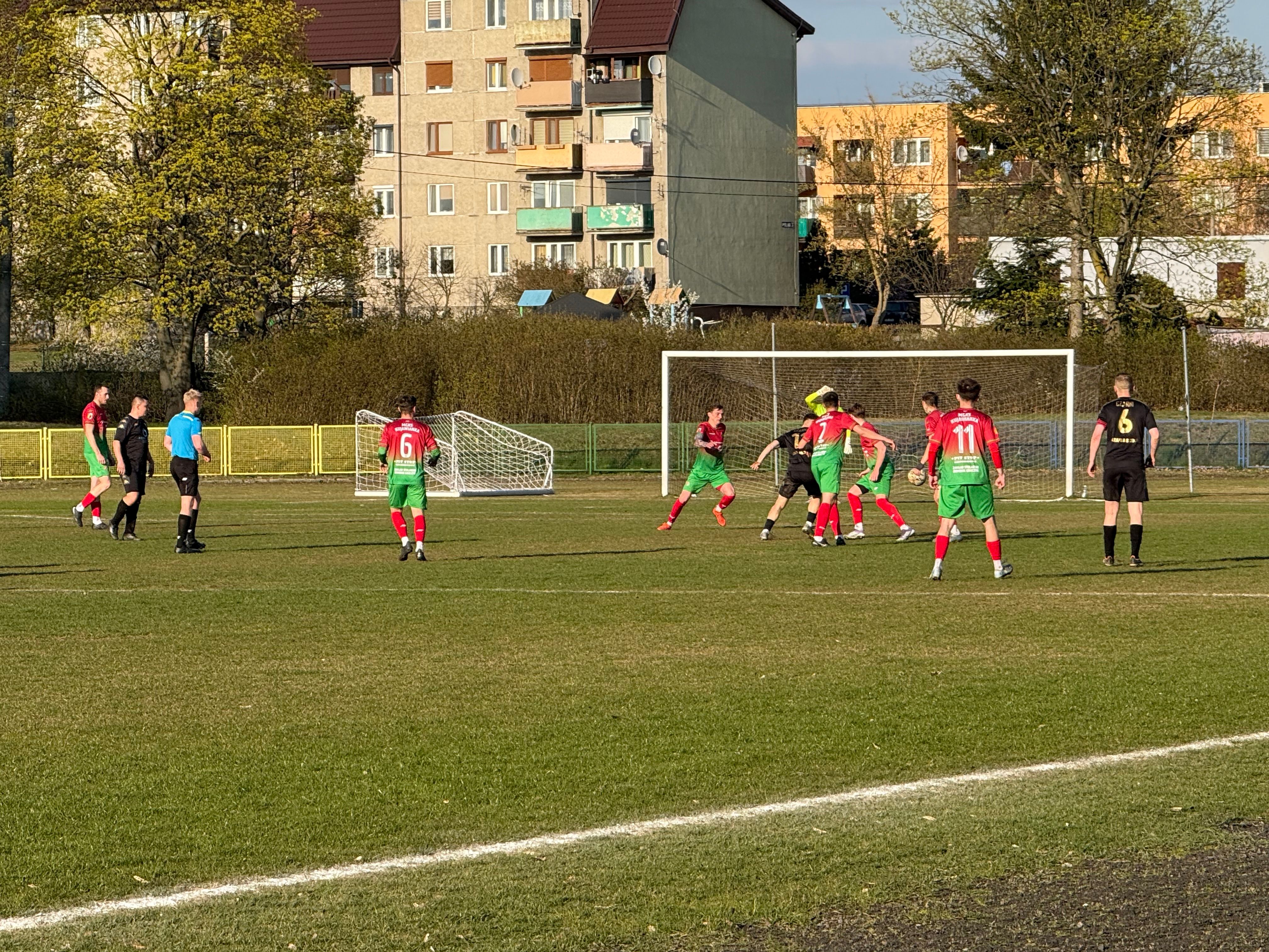 Tylko remis w meczu z Czarnymi
