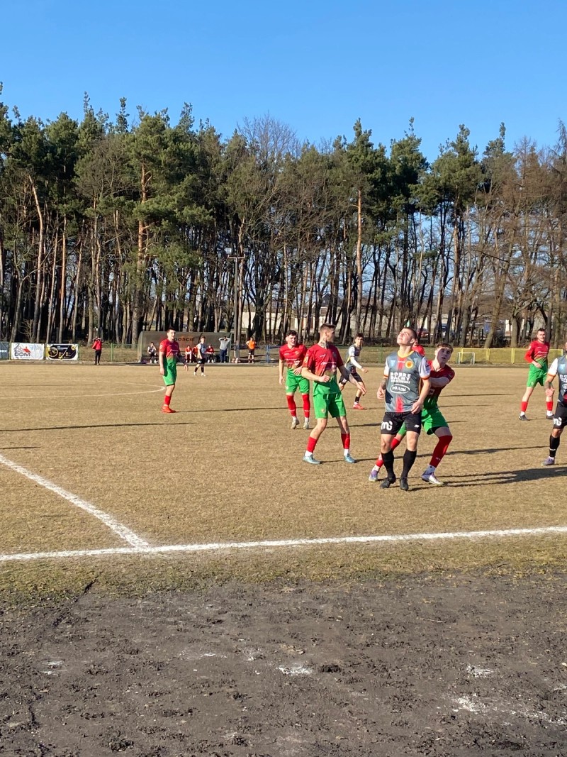 Porażka z wiceliderem na inaugurację