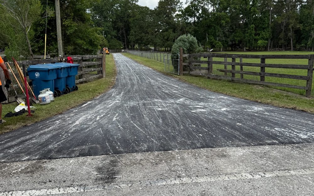 Private Drive Asphalt Millings Installation project photo 1