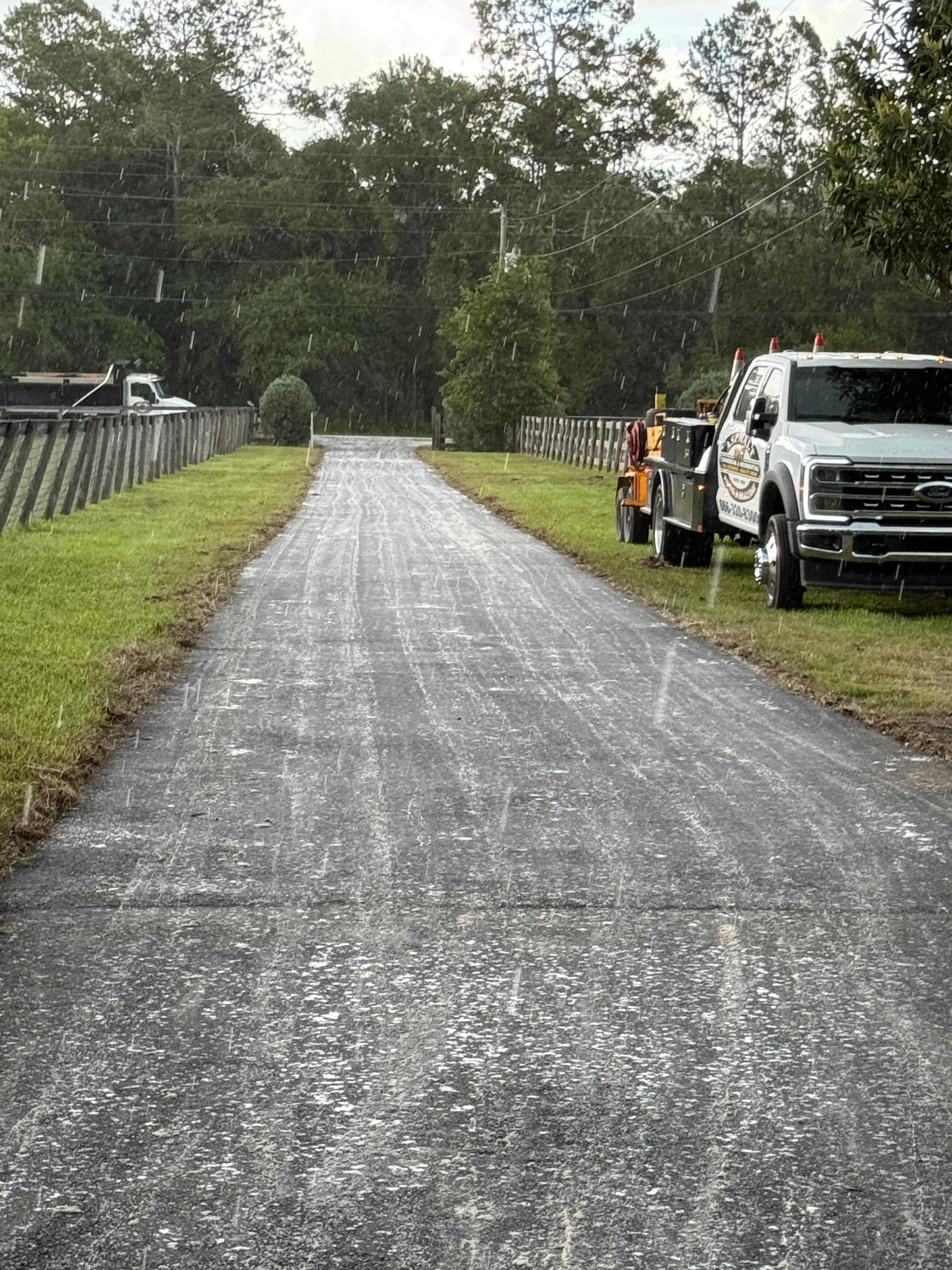 Asphalt millings and driveway installation — view 2
