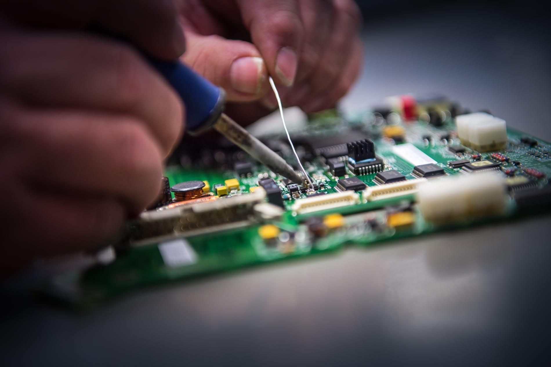électronique pour informatique