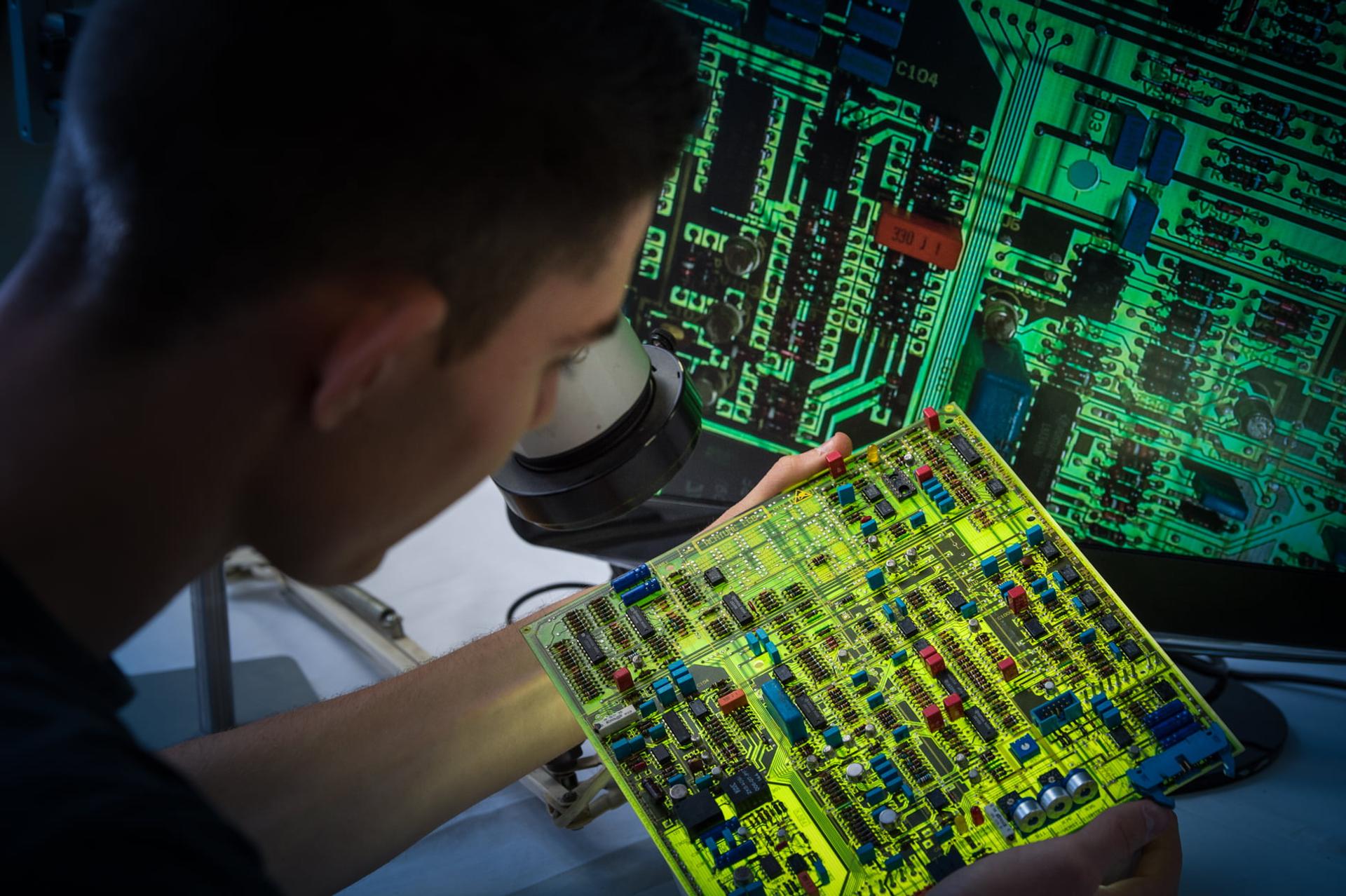 électronique pour informatique