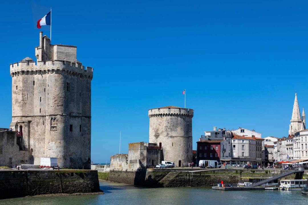 Pourquoi choisir une agence locale pour la création de votre site internet : l’exemple de la Charente