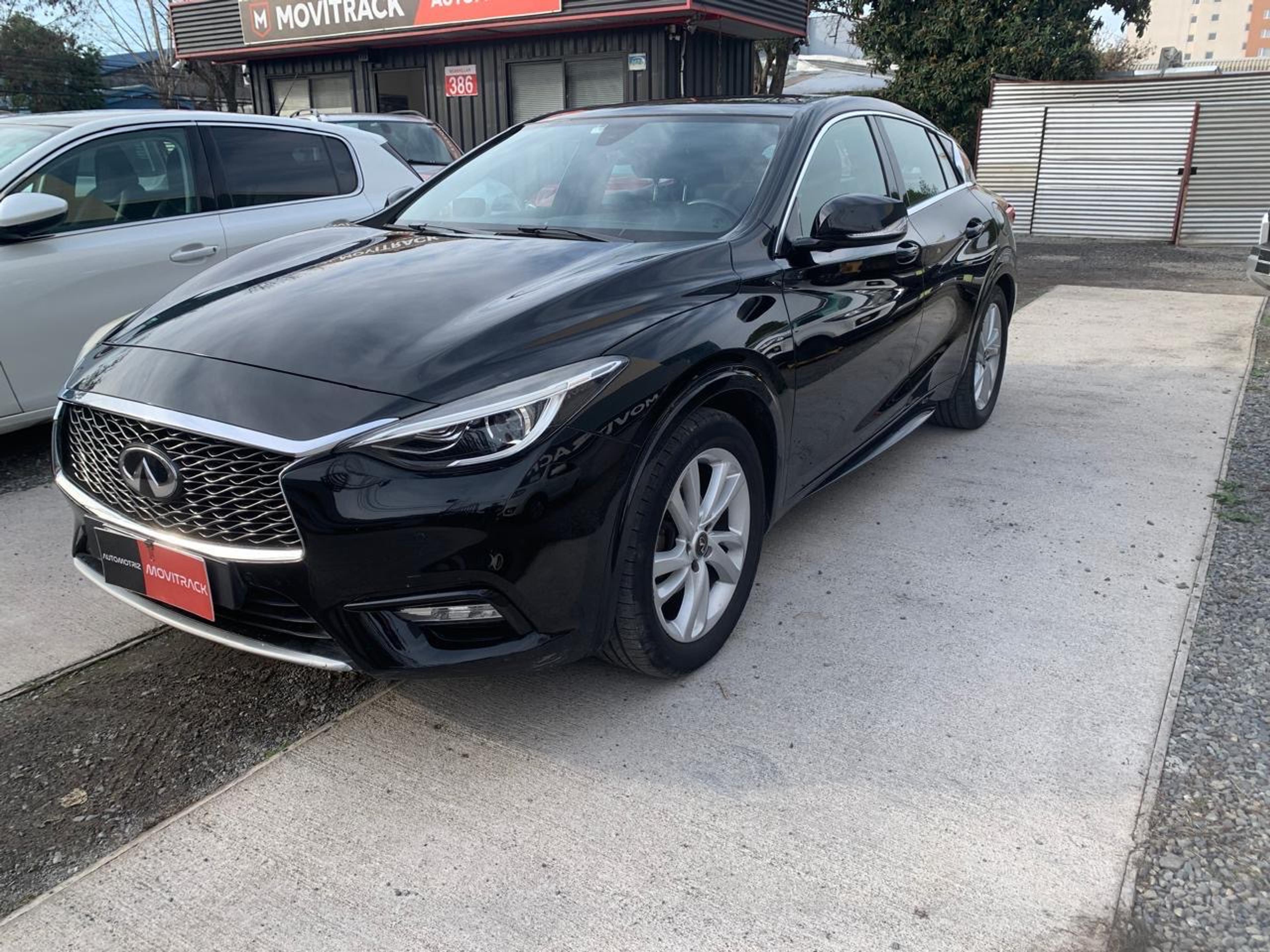 Infiniti qx30 