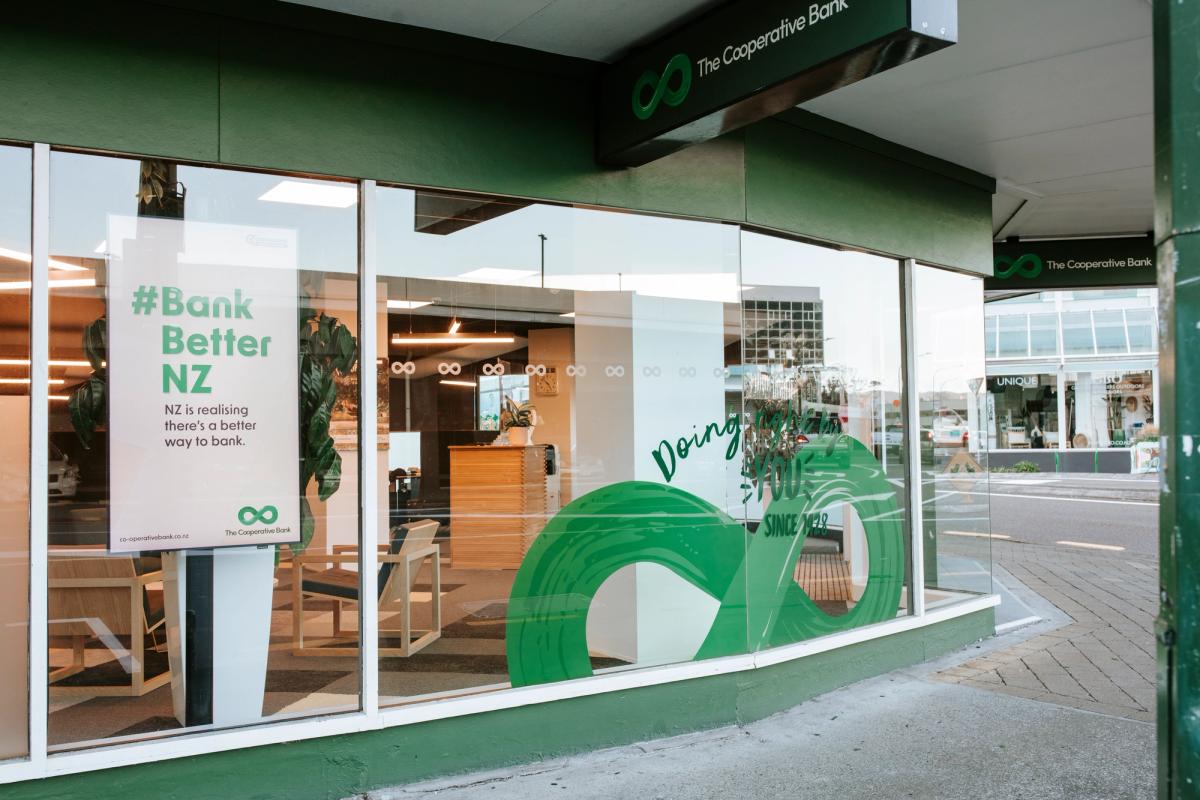 Photo of a branch of the cooperative bank taken outside