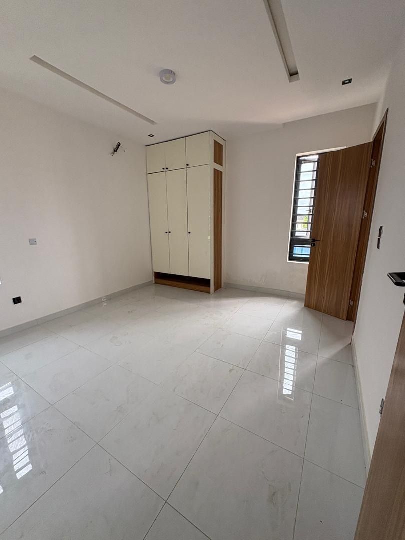 2 BEDROOM APARTMENT thumbnail 3