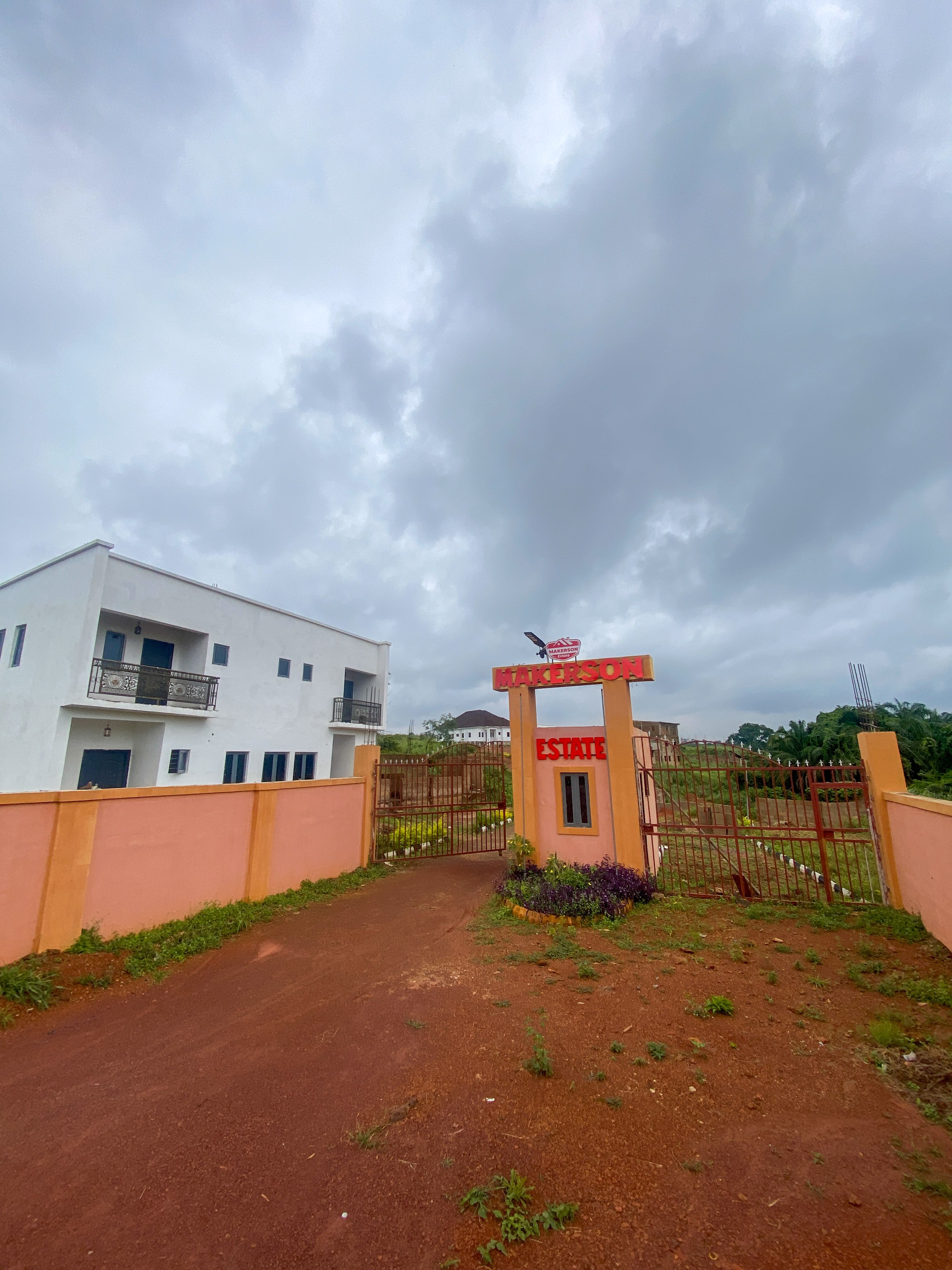  3 Bedroom Fully Detached  thumbnail 3