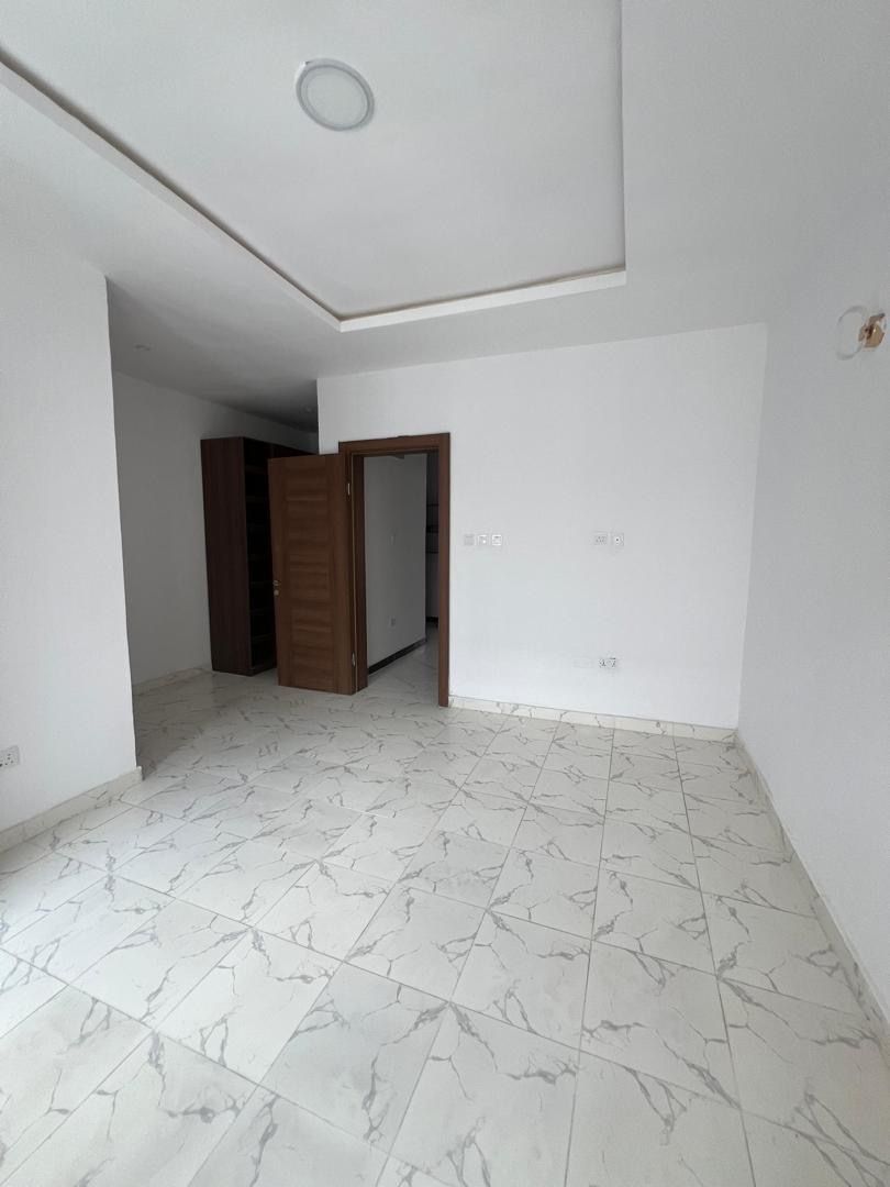 3 BEDROOM TERRACE DUPLEX thumbnail 3