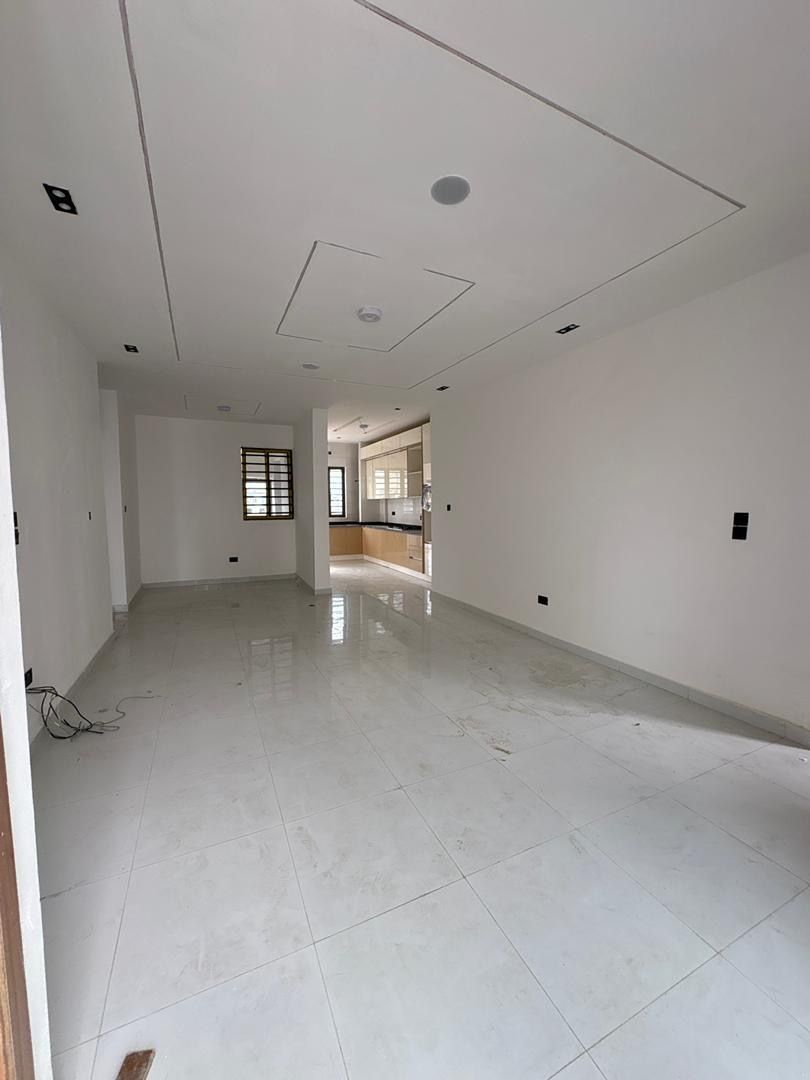 2 BEDROOM APARTMENT thumbnail 5