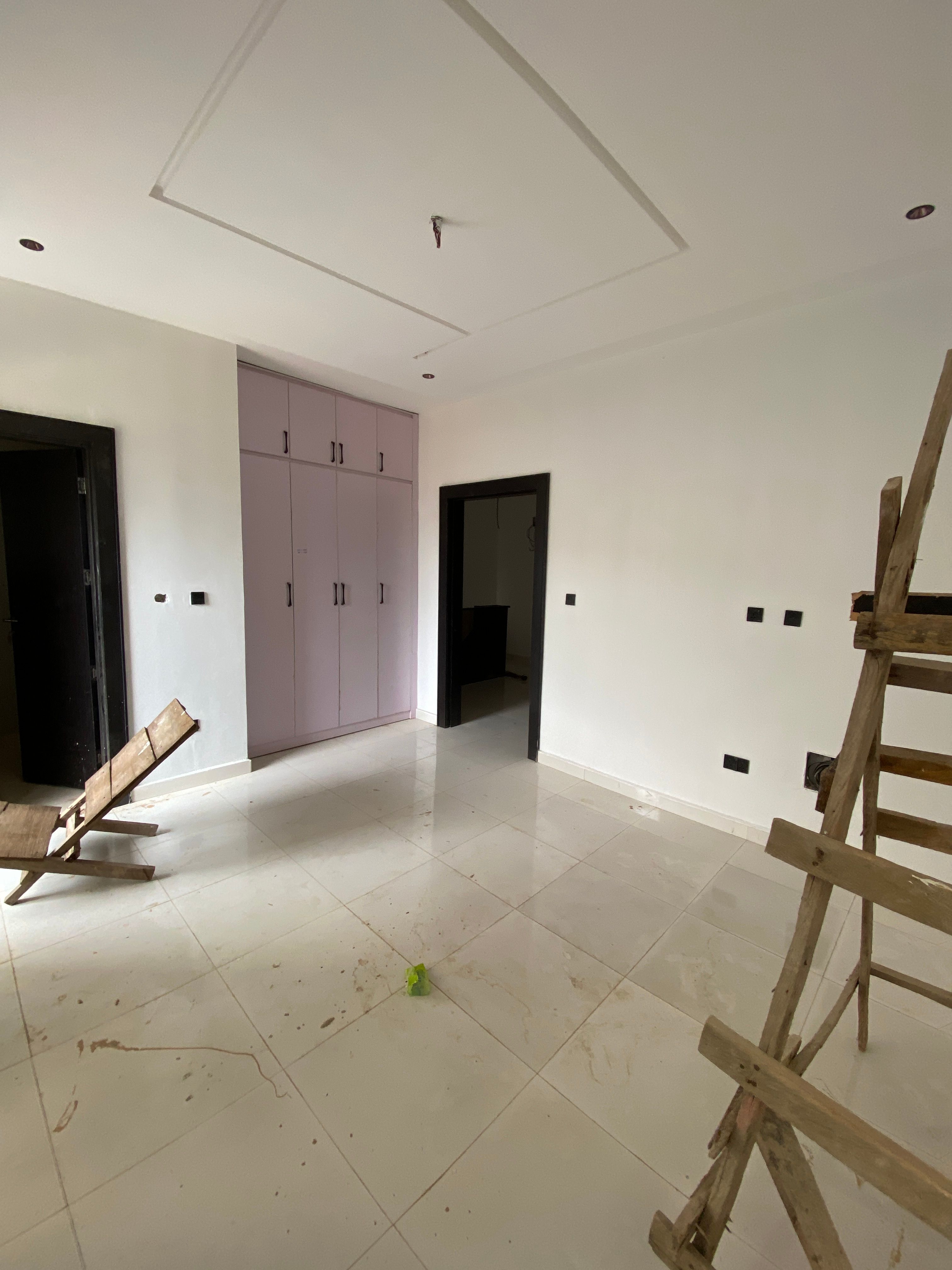 SEMI-DETACHED 4 BEDROOM DUPLEX thumbnail 5