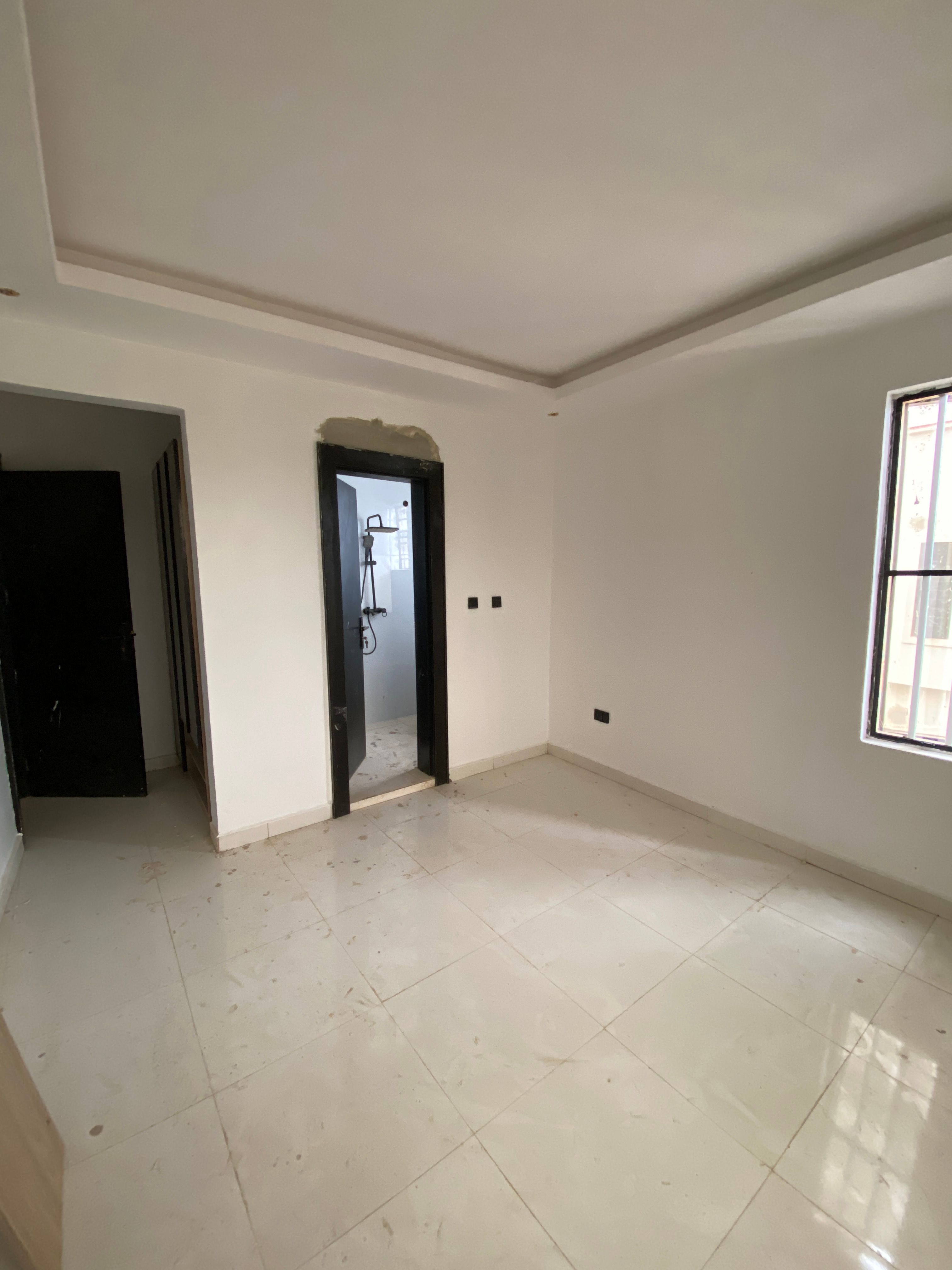 4 BEDROOM DUPLEX  thumbnail 5