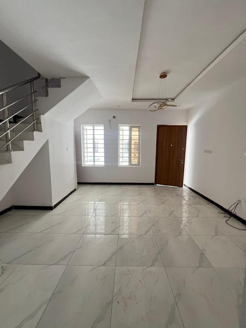 3 BEDROOM TERRACE DUPLEX thumbnail 5