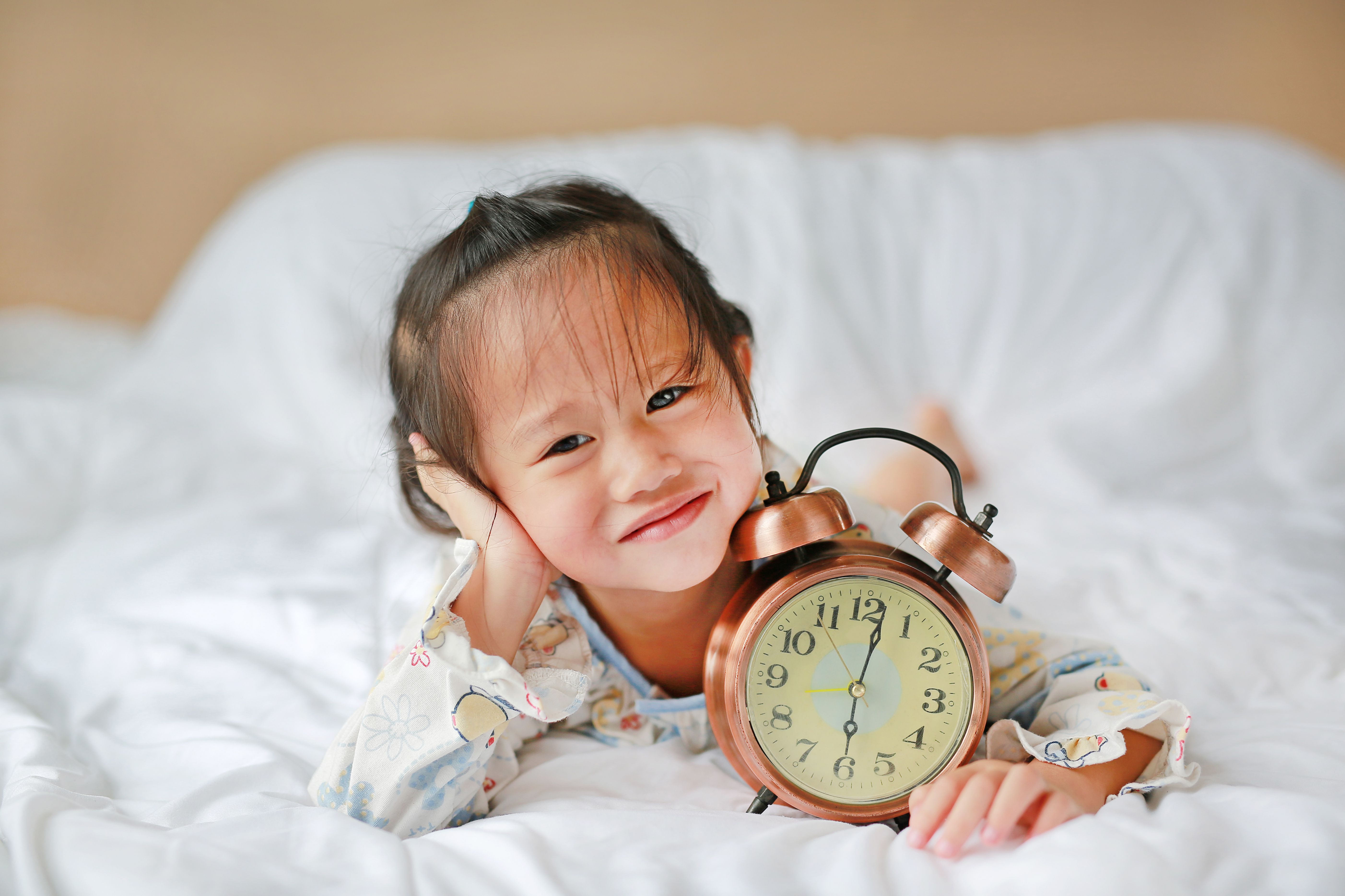 Toddler training clocks that help your toddler to stay in bed ForKids