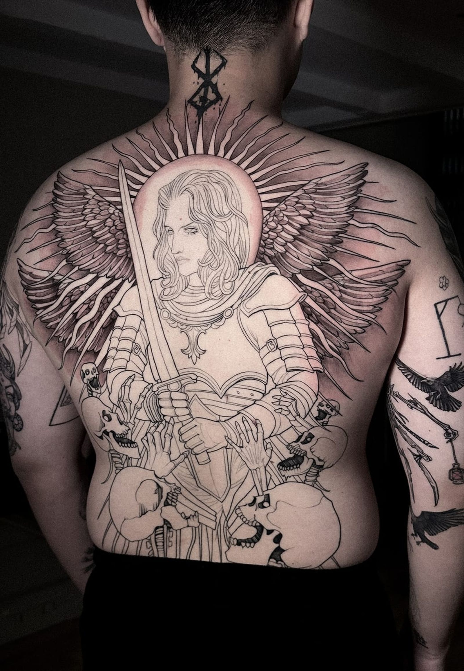 Tatouage de Maeva Flora — Chevalier