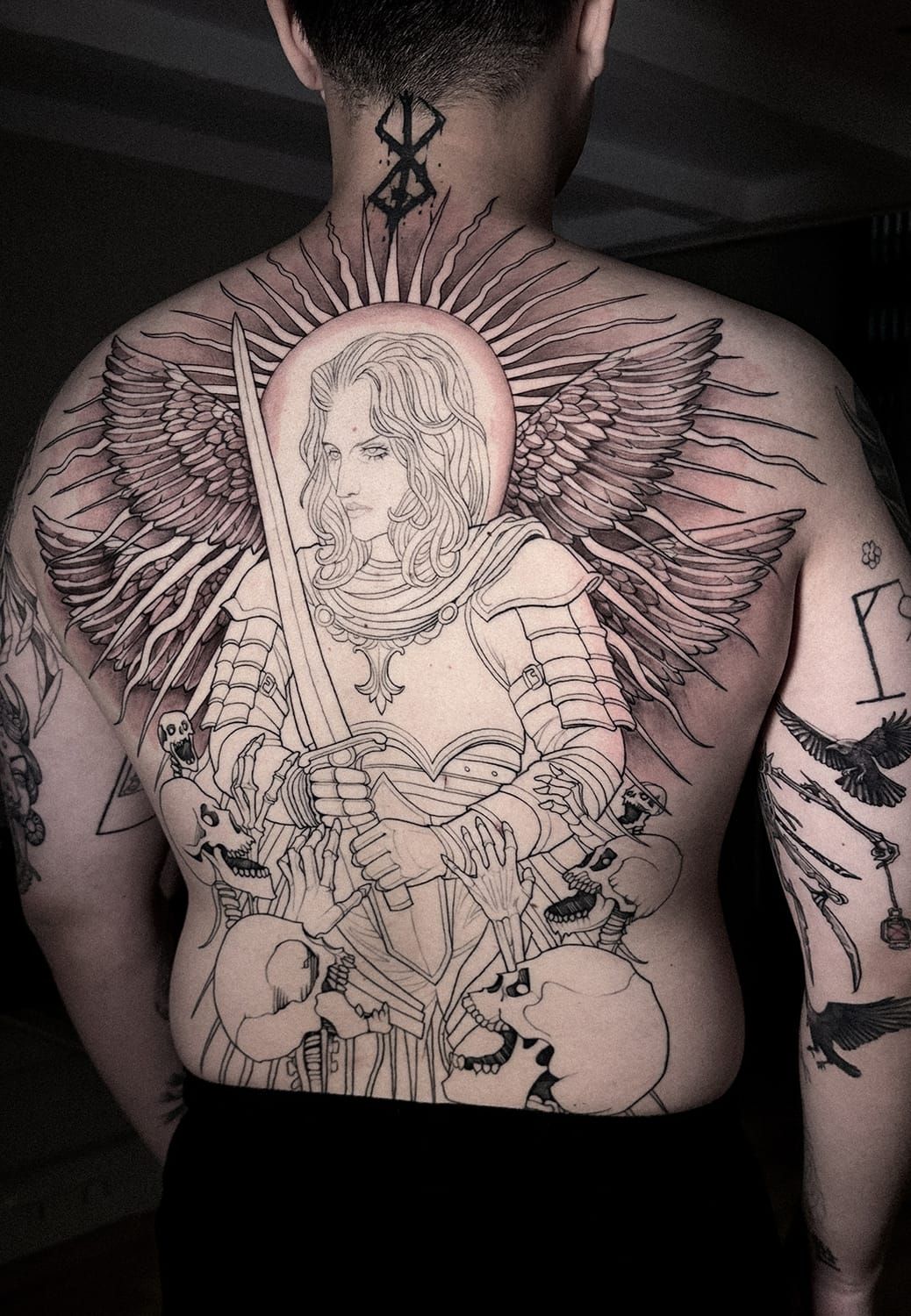 Tatouage de Maeva Flora — Chevalier