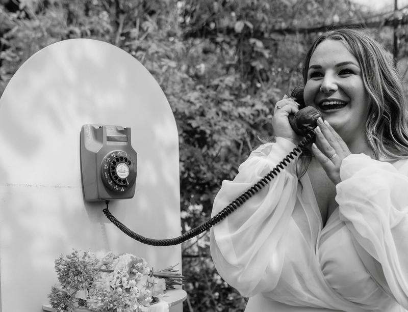 Where Should You Place an Audio Guestbook at a Wedding?