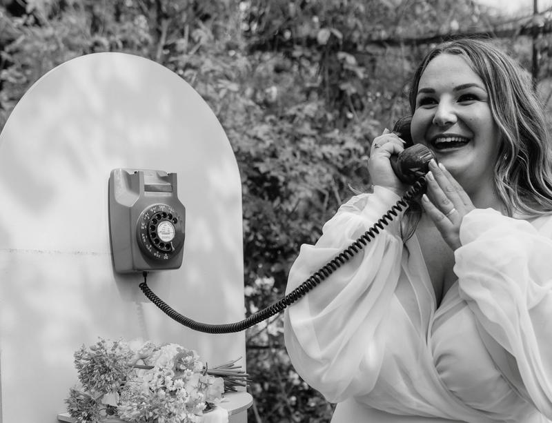 Where Should You Place an Audio Guestbook at a Wedding?