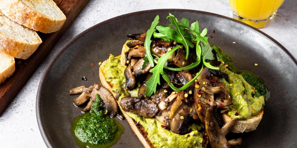 Aioli Garlic Mushrooms on sourdough with PeaLentiful LEON