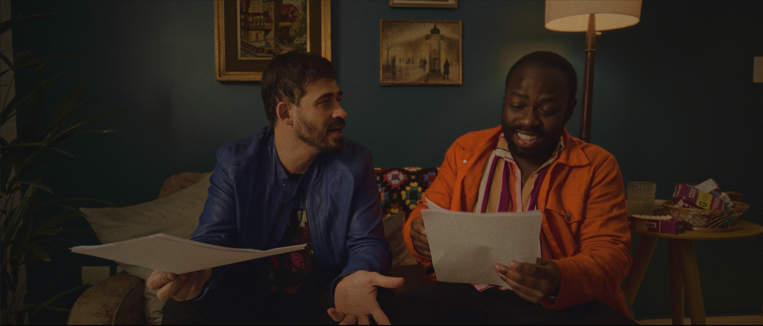 Fora de Cena - Trailer