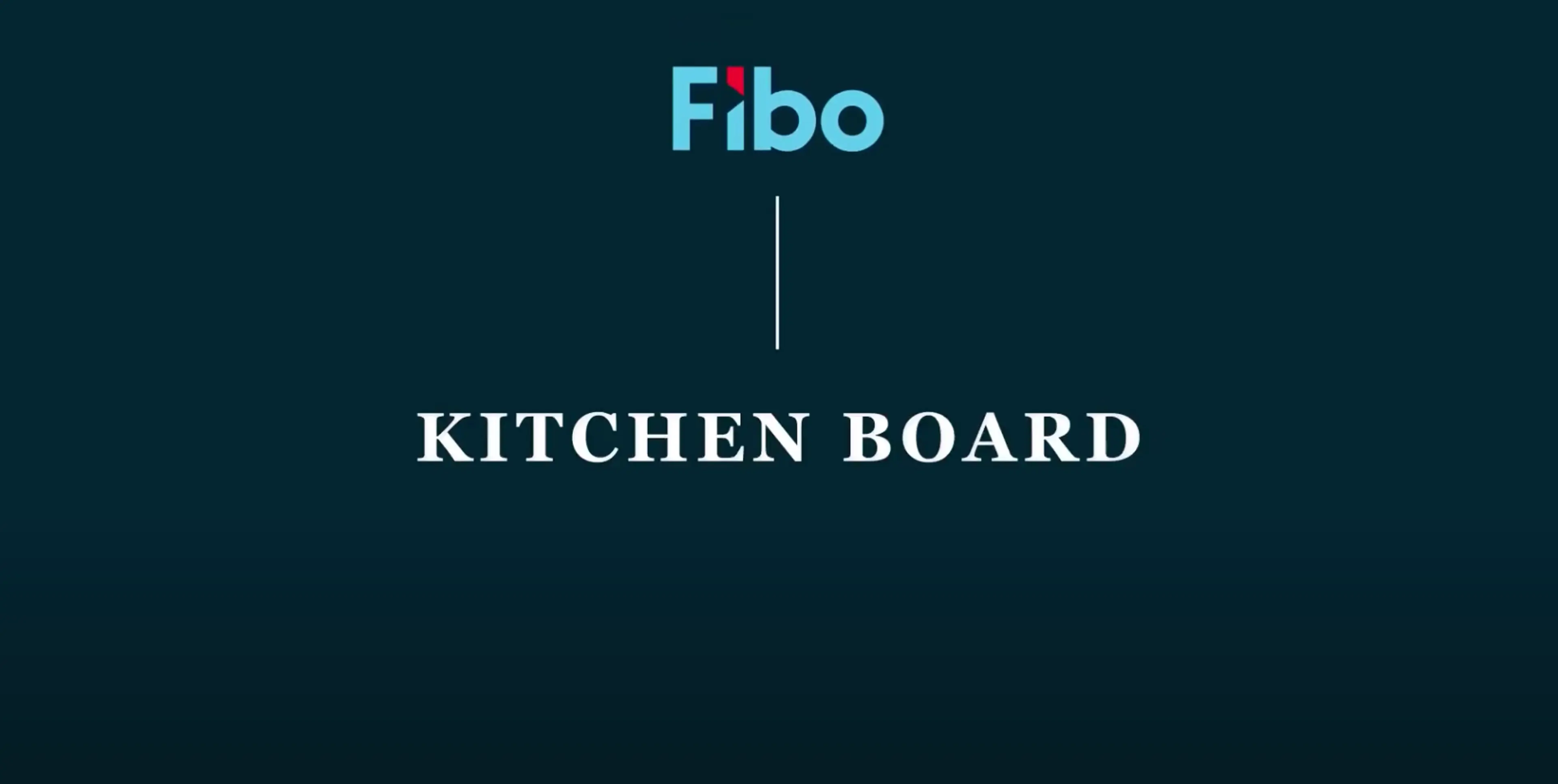 Skjermbilde av monteringsvideo for Fibo Kitchen board, veggplater til kjøkken.