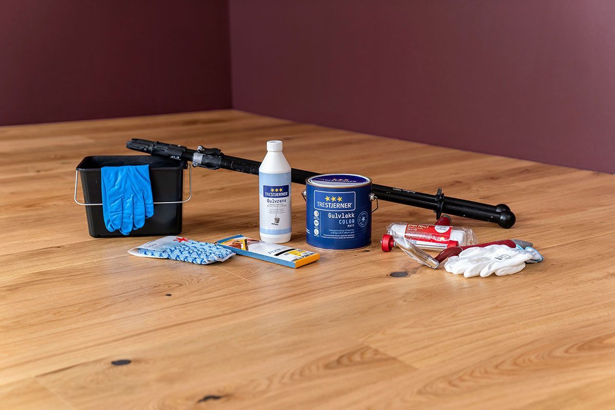 utstyr du trenger for å lakke gulvet med Trestjerner gulvlakk
