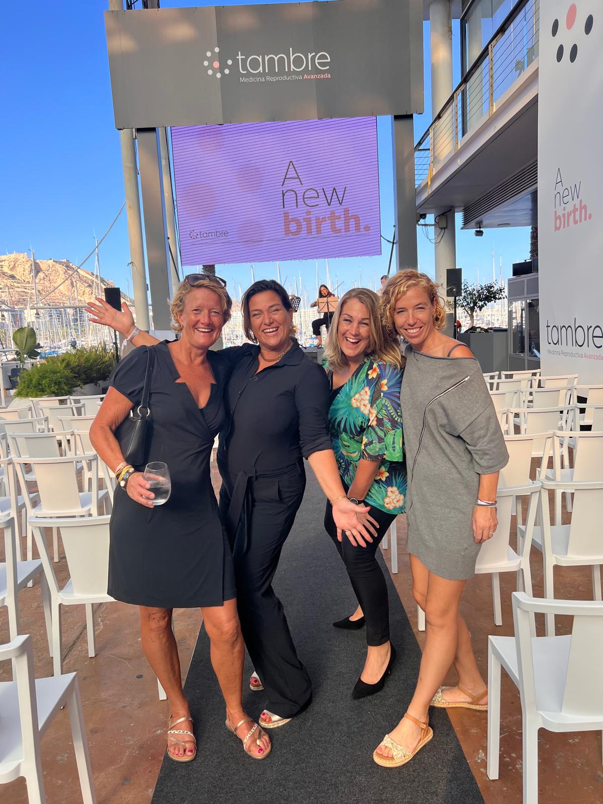 Jitske, Geertje, Chantal & Amy @ grand opening Clinica Tambre