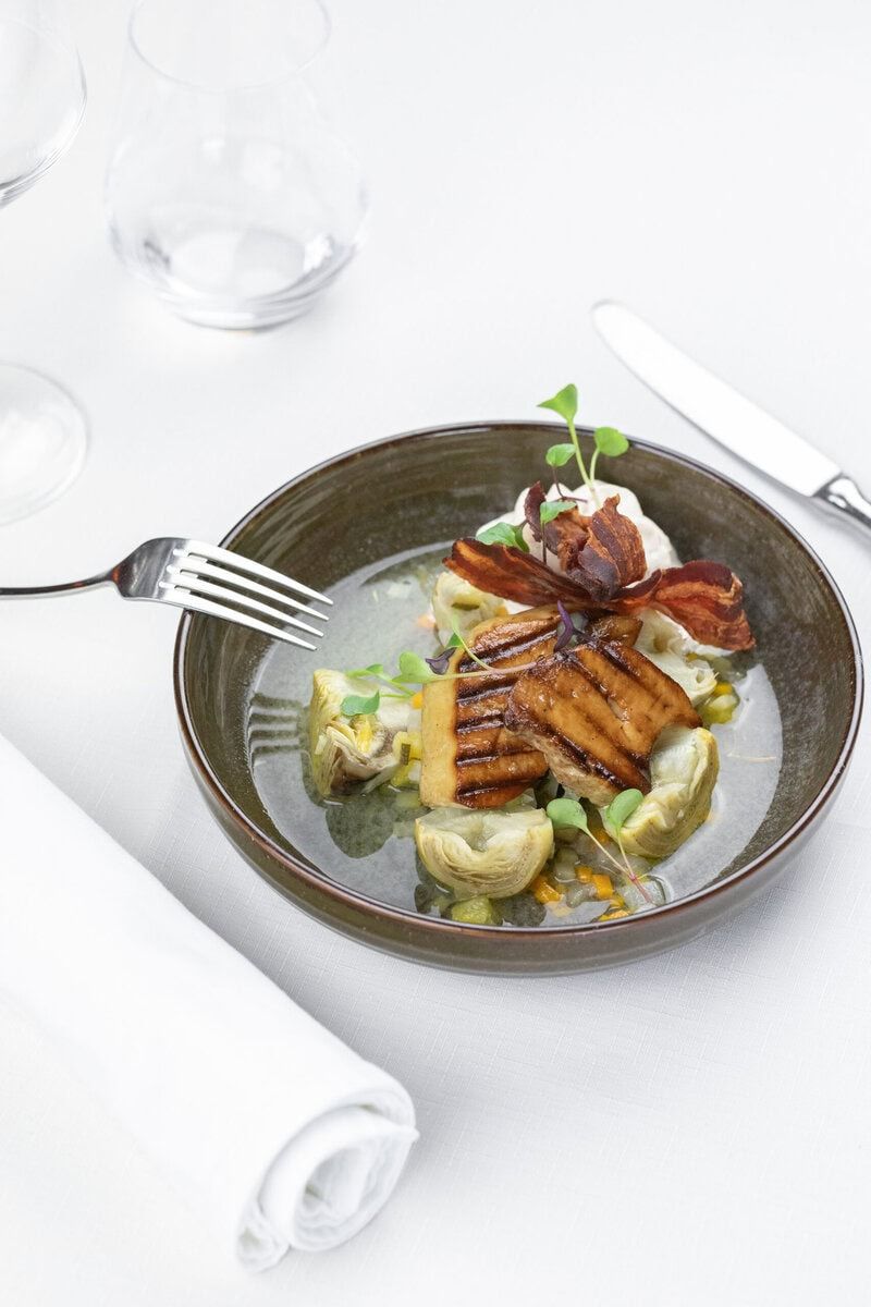 Plat poisson artichauts