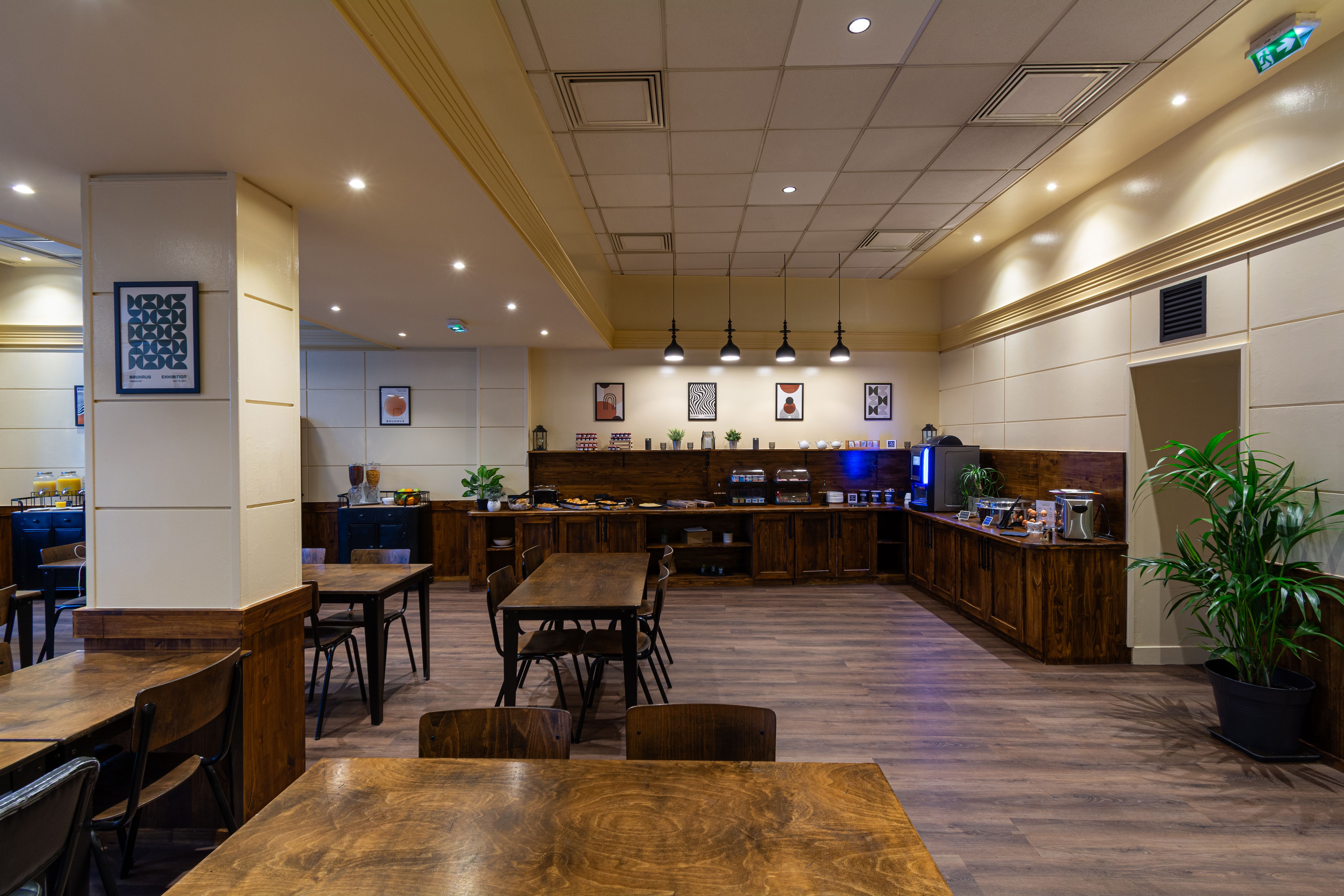 Salle petit dejeuner