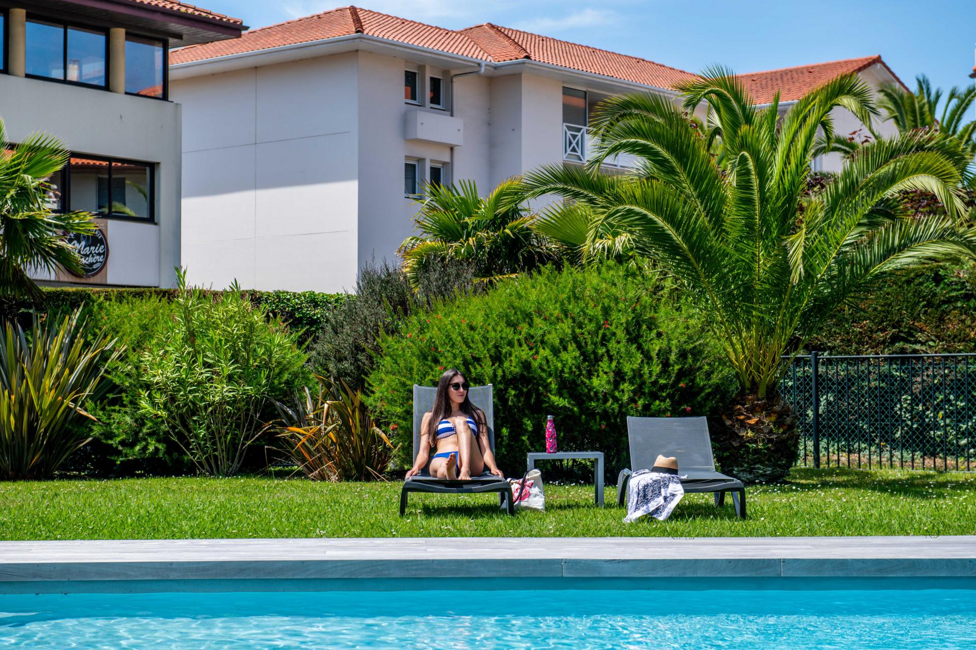 Piscine jardin