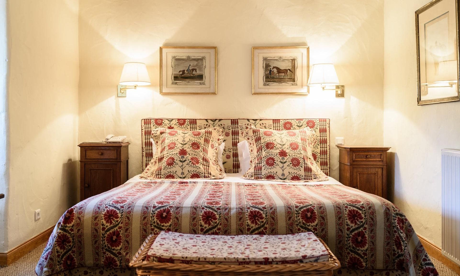 Chambre double rouge floral