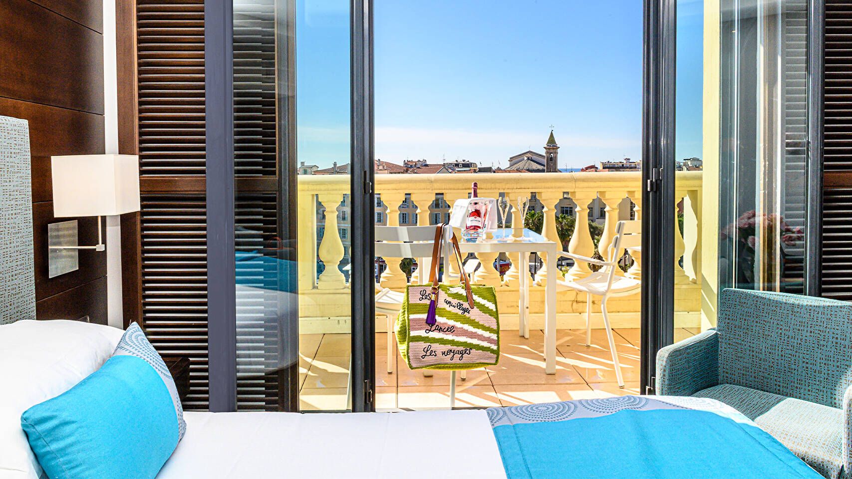 Transats piscine vue