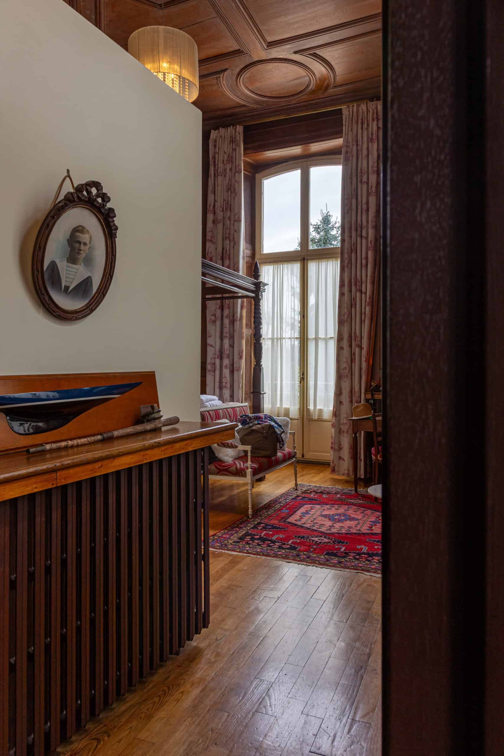 Chambre baldaquin entree